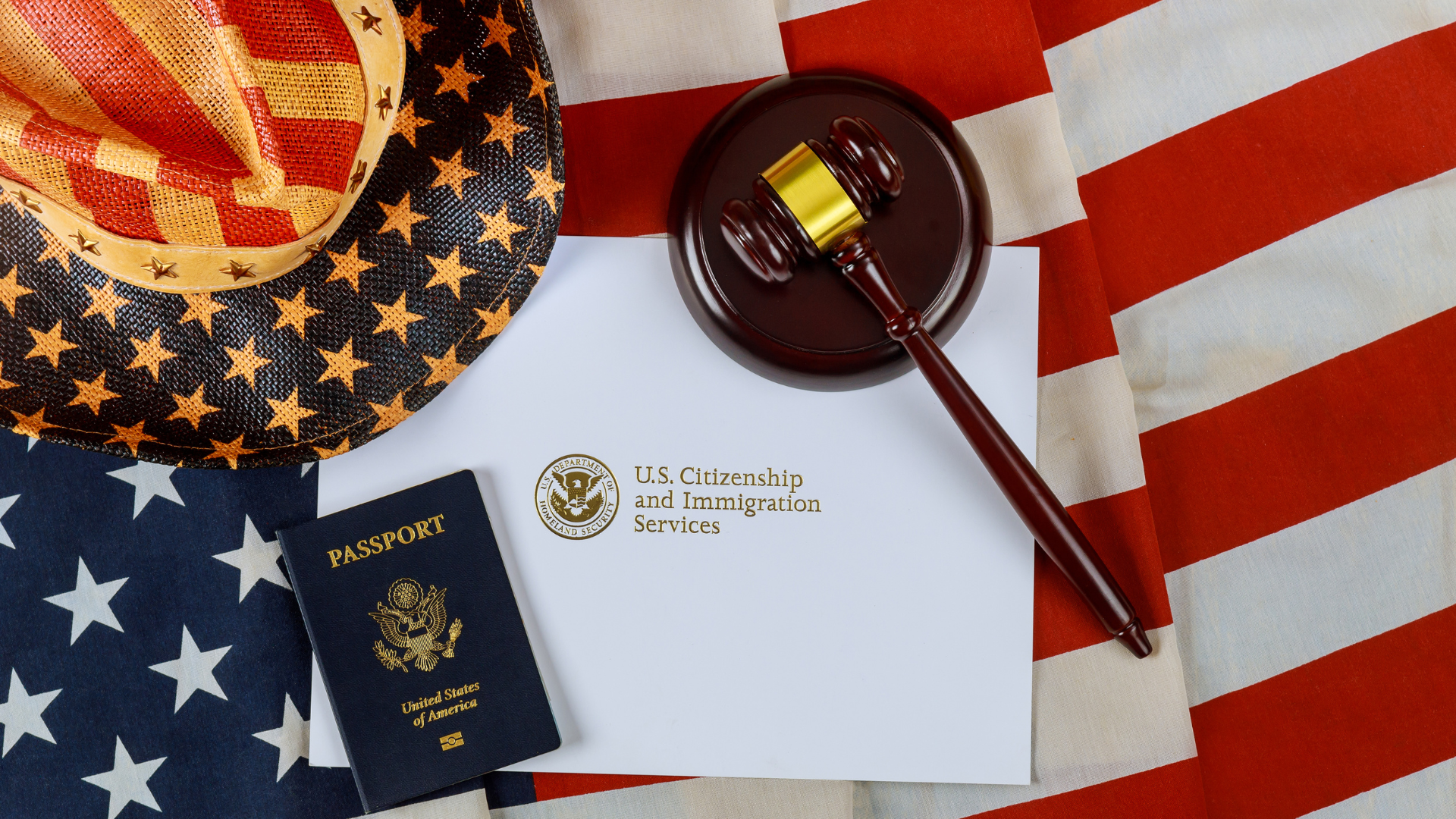 Qué hacer si USCIS te envía una Request for Evidence (RFE)